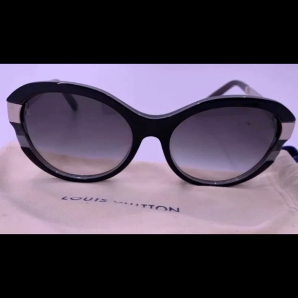Louis Vuitton Soupçon Cat Eye Sunglasses - Picture 3 of 6